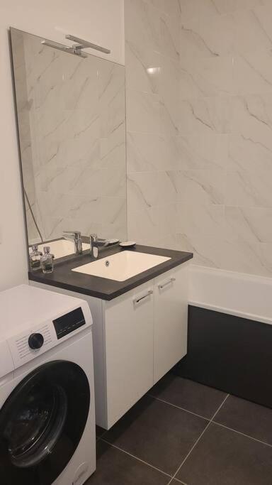 Appartement Chic 5 Min Disneyland/Vallee Village Serris Extérieur photo